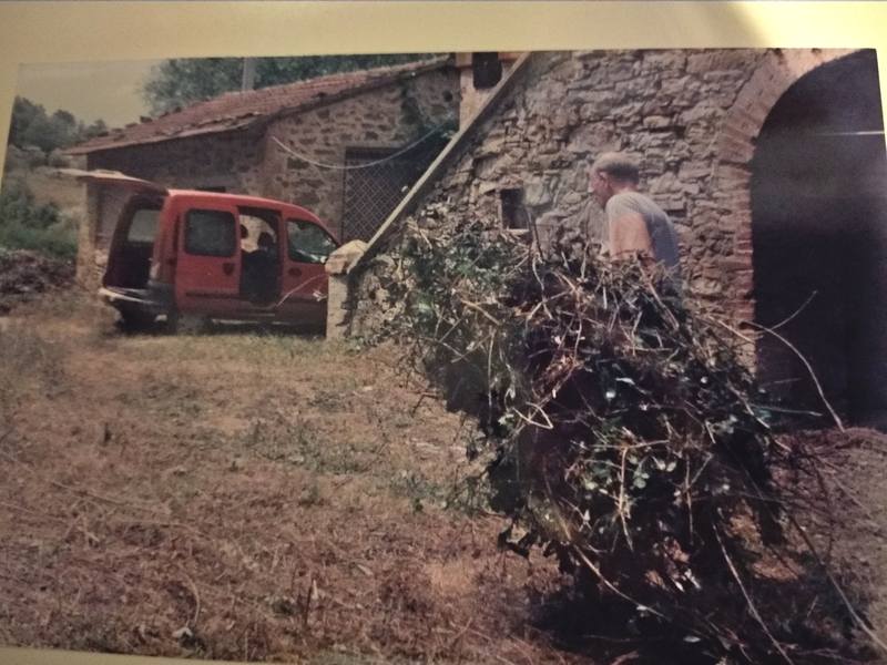 Le Notizie vanop een Italiaanse heuvel 3