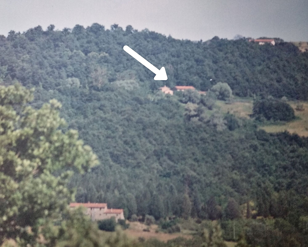 Le Notizie vanop een Italiaanse heuvel 2