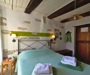 Room Leopardi: Comfort and Tranquility in Le Marche